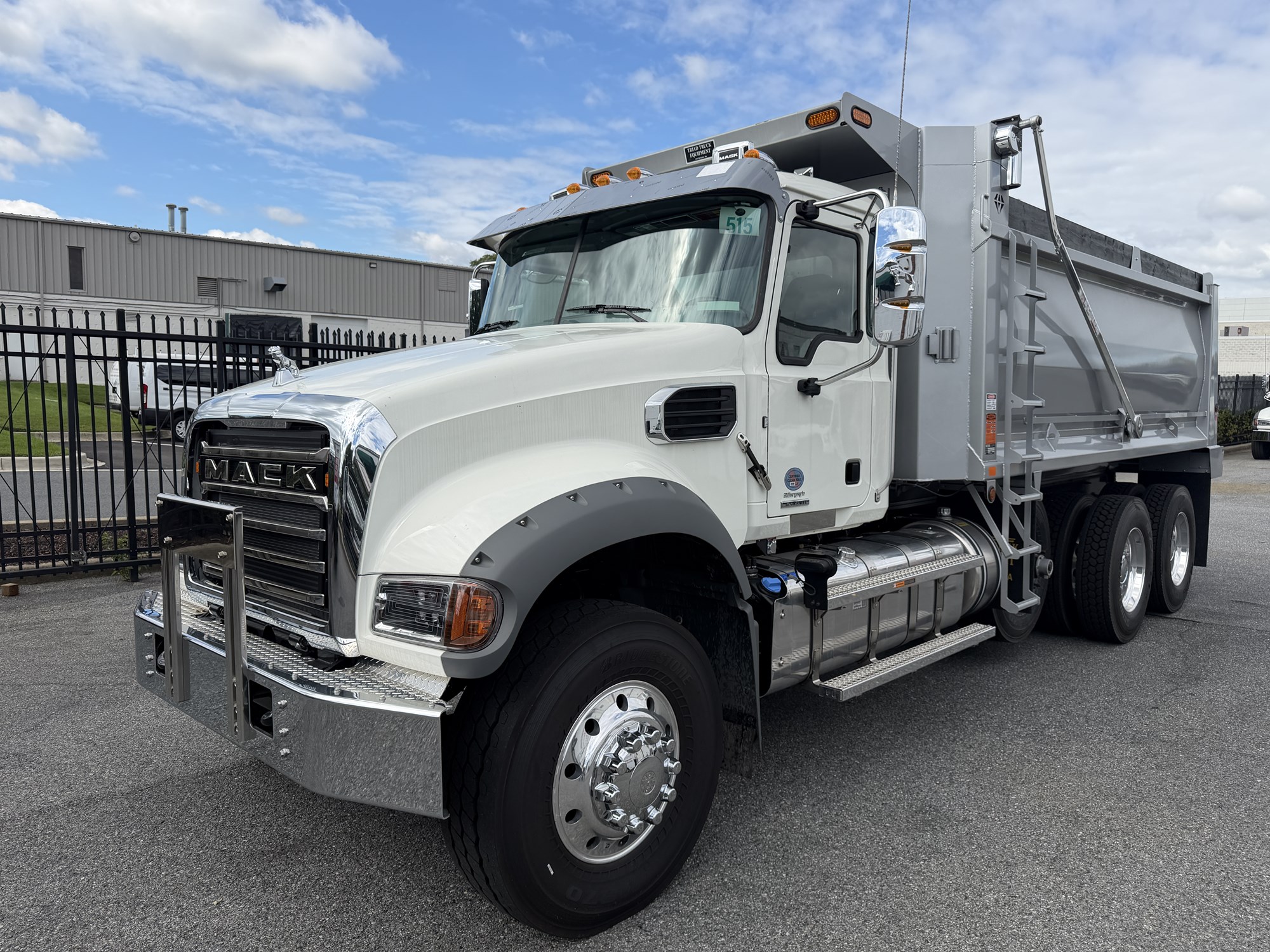 2027 MACK Granite 64FR 2027 MACK Granite 64FR - image 2 of 6