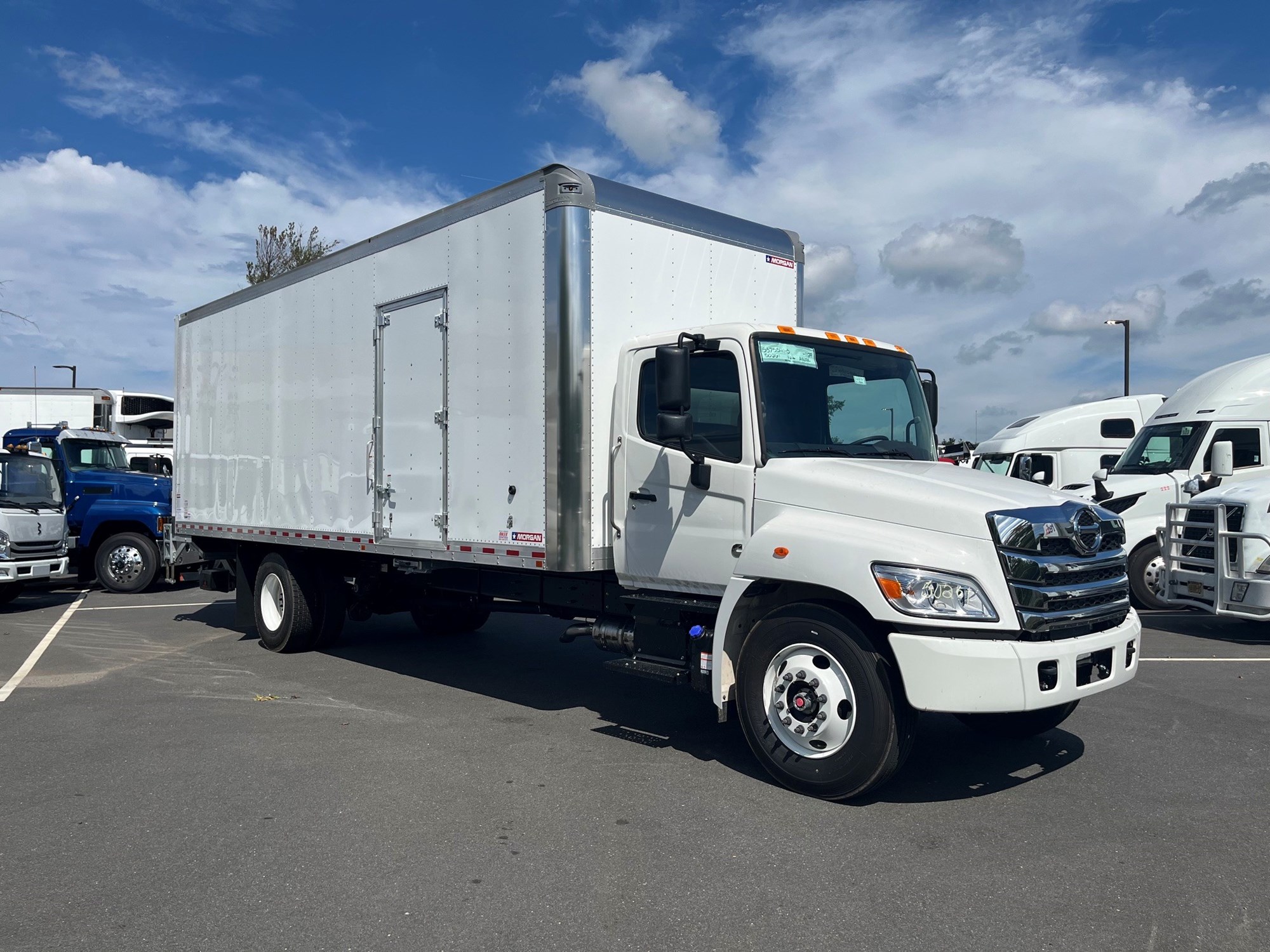 2027 HINO L7 DERATE 2027 HINO L7 DERATE - image 2 of 6