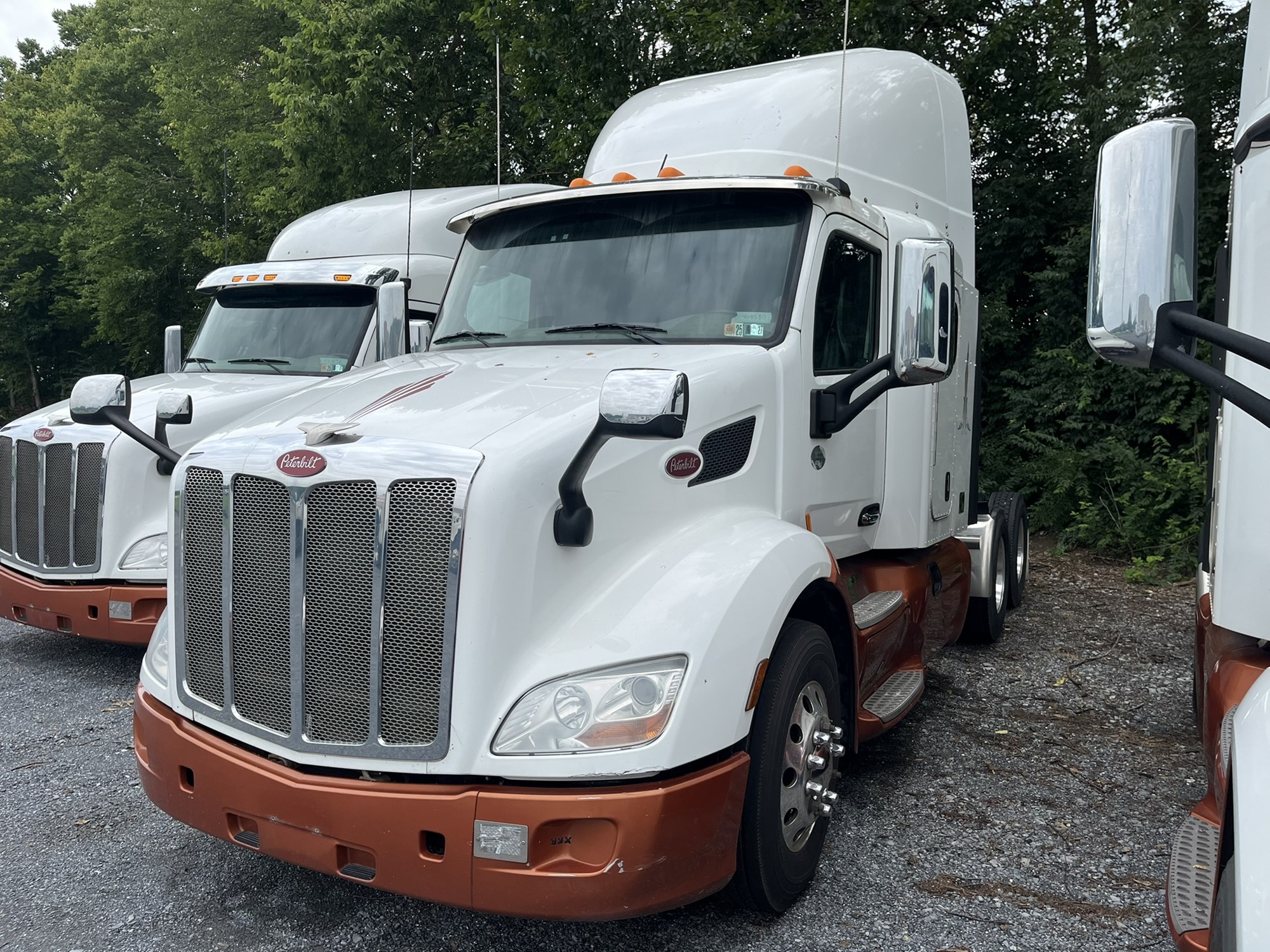 2017 PETERBILT 579 2017 PETERBILT 579 - image 1 of 6