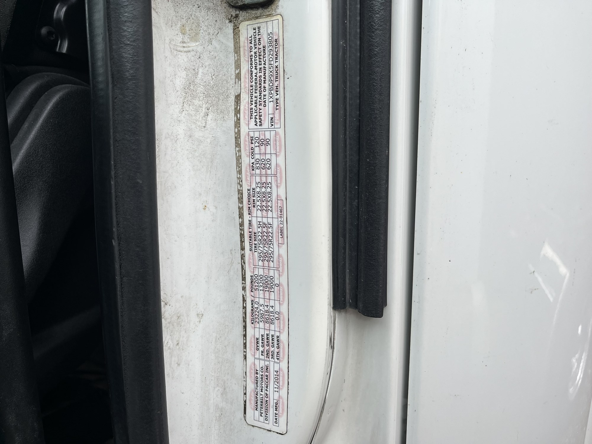 2015 Peterbilt 579 2015 Peterbilt 579 - image 5 of 6