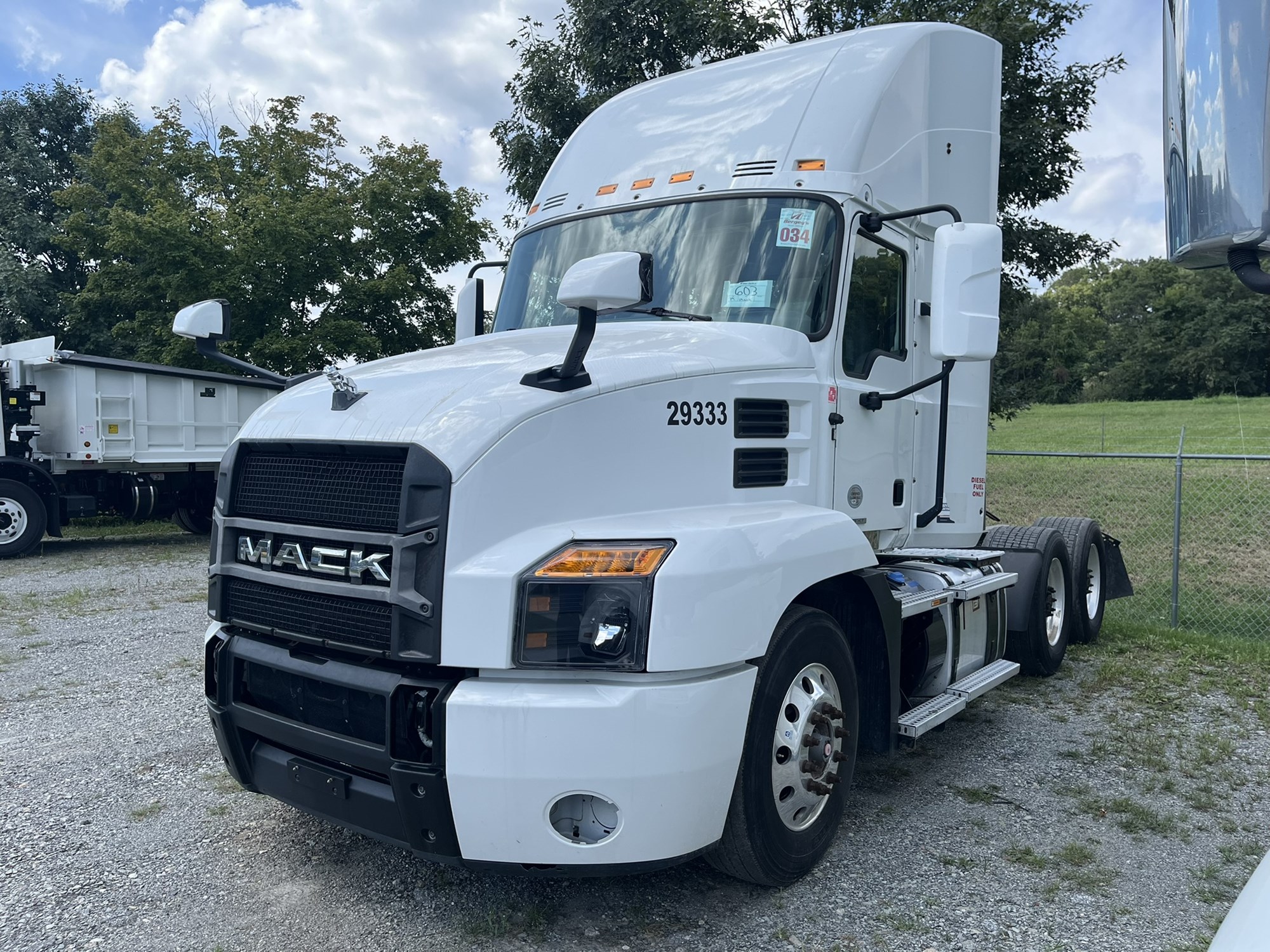 2019 MACK ANTHEM 2019 MACK ANTHEM - image 1 of 4