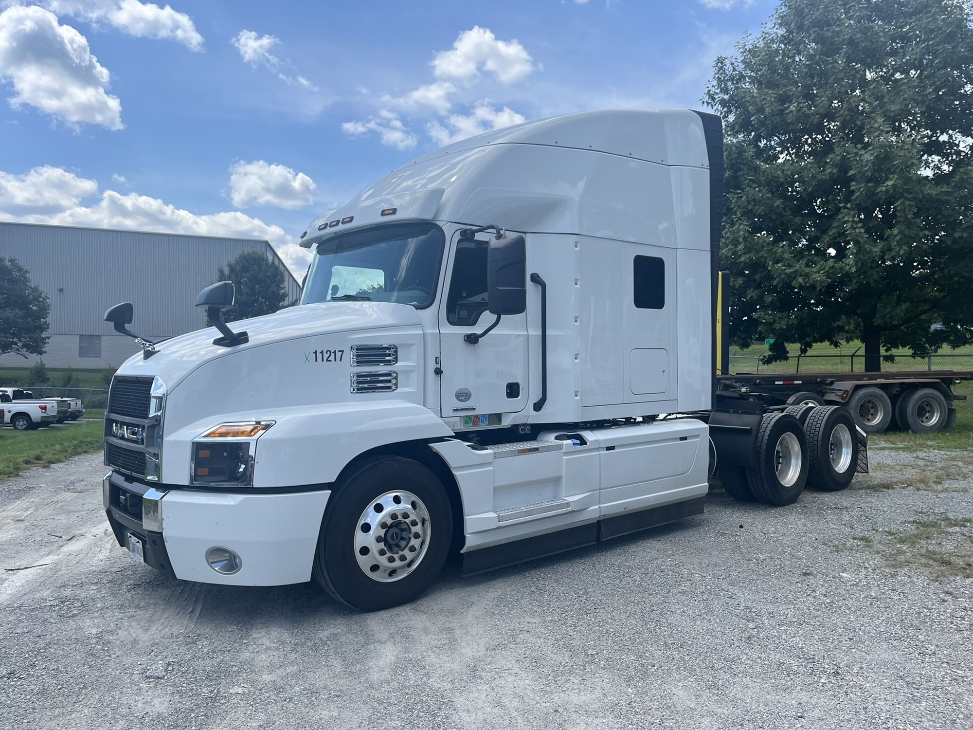 2021 MACK ANTHEM 2021 MACK ANTHEM - image 1 of 6