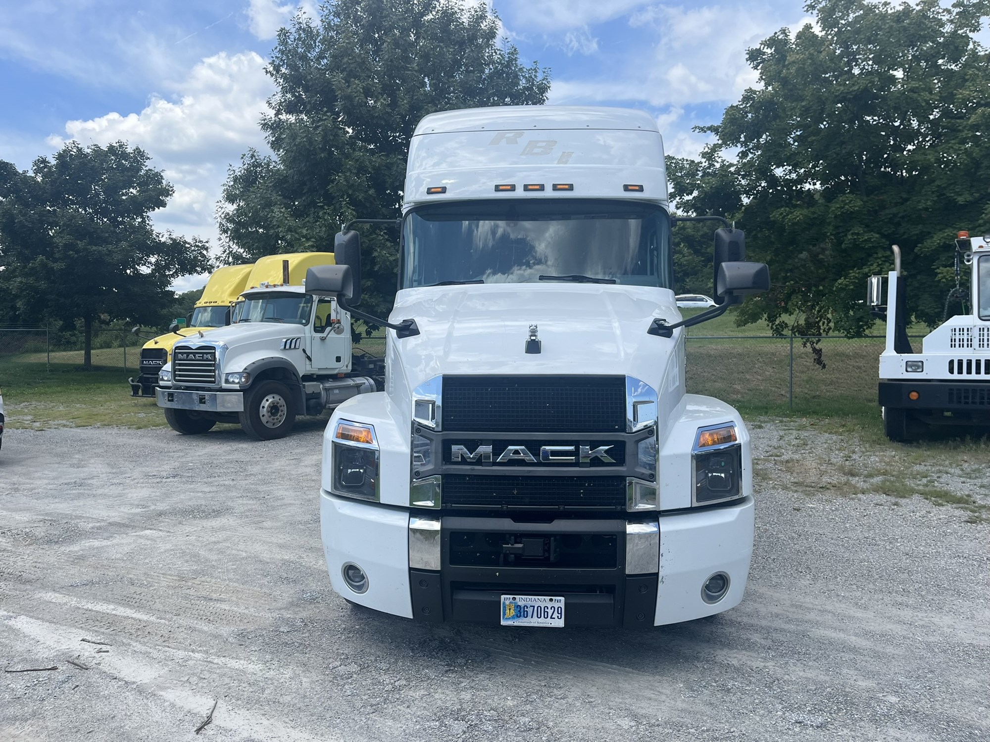2021 MACK ANTHEM 2021 MACK ANTHEM - image 2 of 6