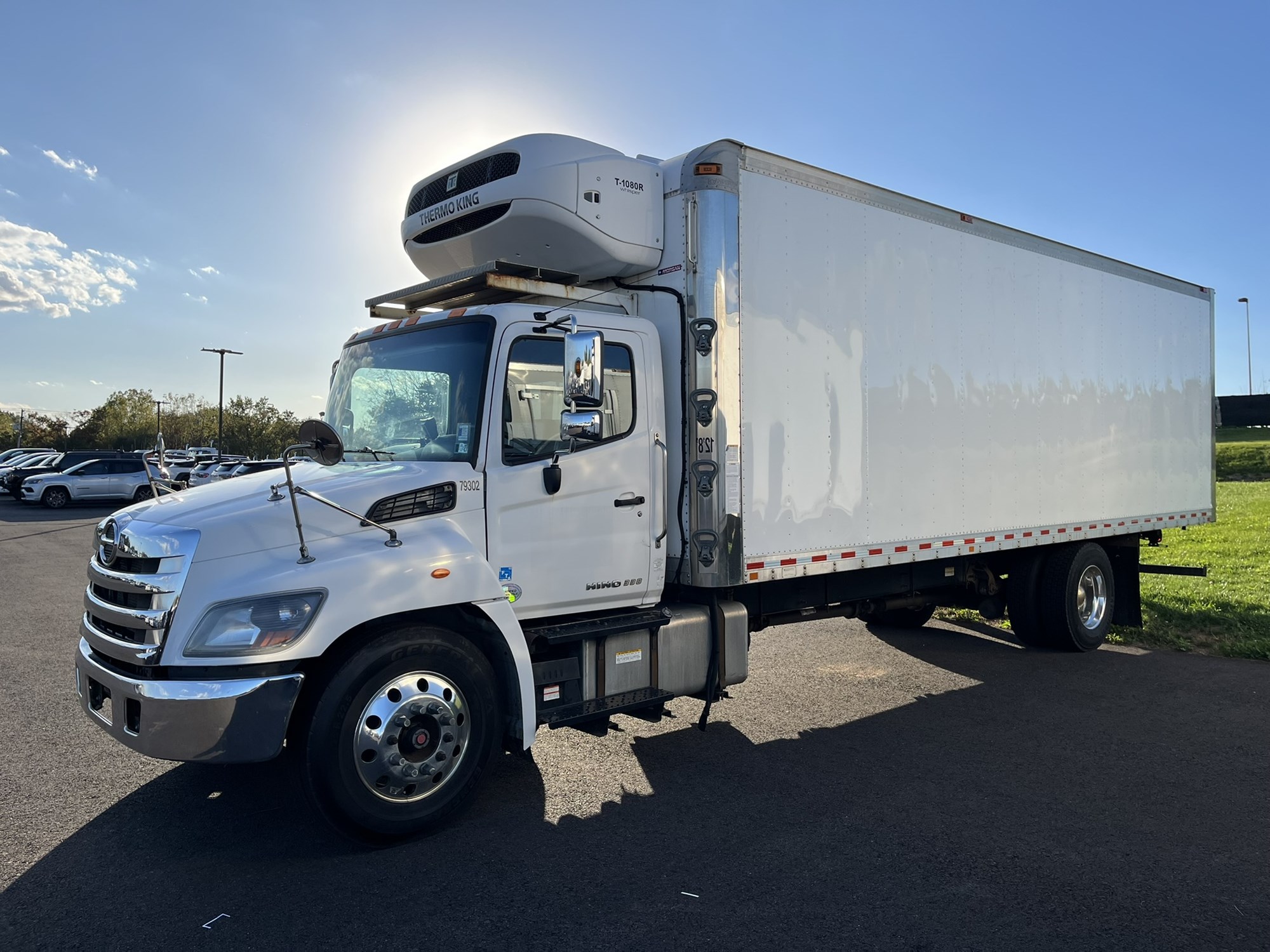 2019 HINO 338 - image 1 of 6