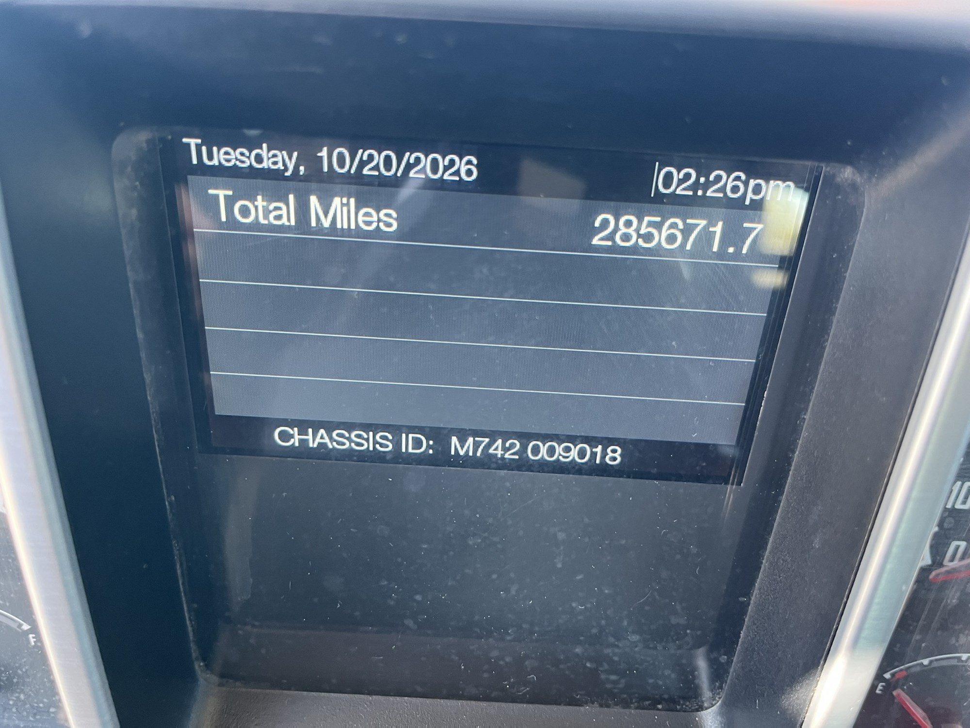 2020 MACK AN64T - image 2 of 4