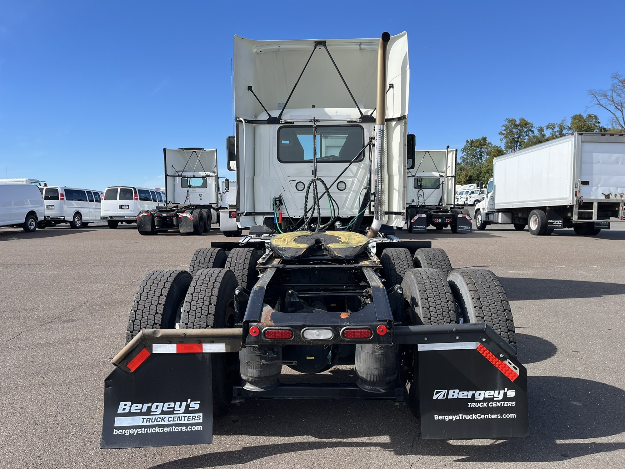 2019 MACK ANTHEM DAY CAB - image 5 of 6