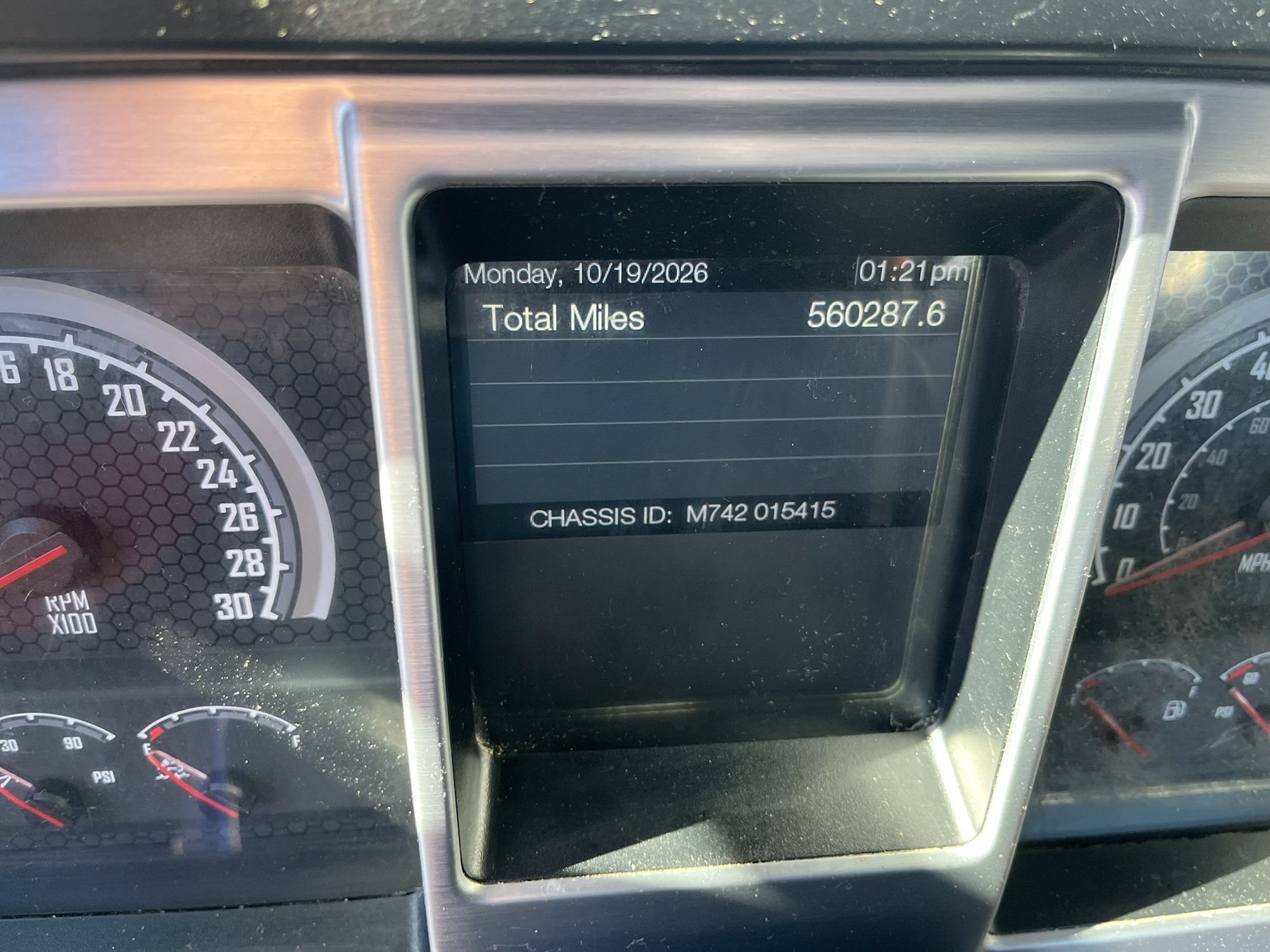 2020 MACK AN64T - image 2 of 3