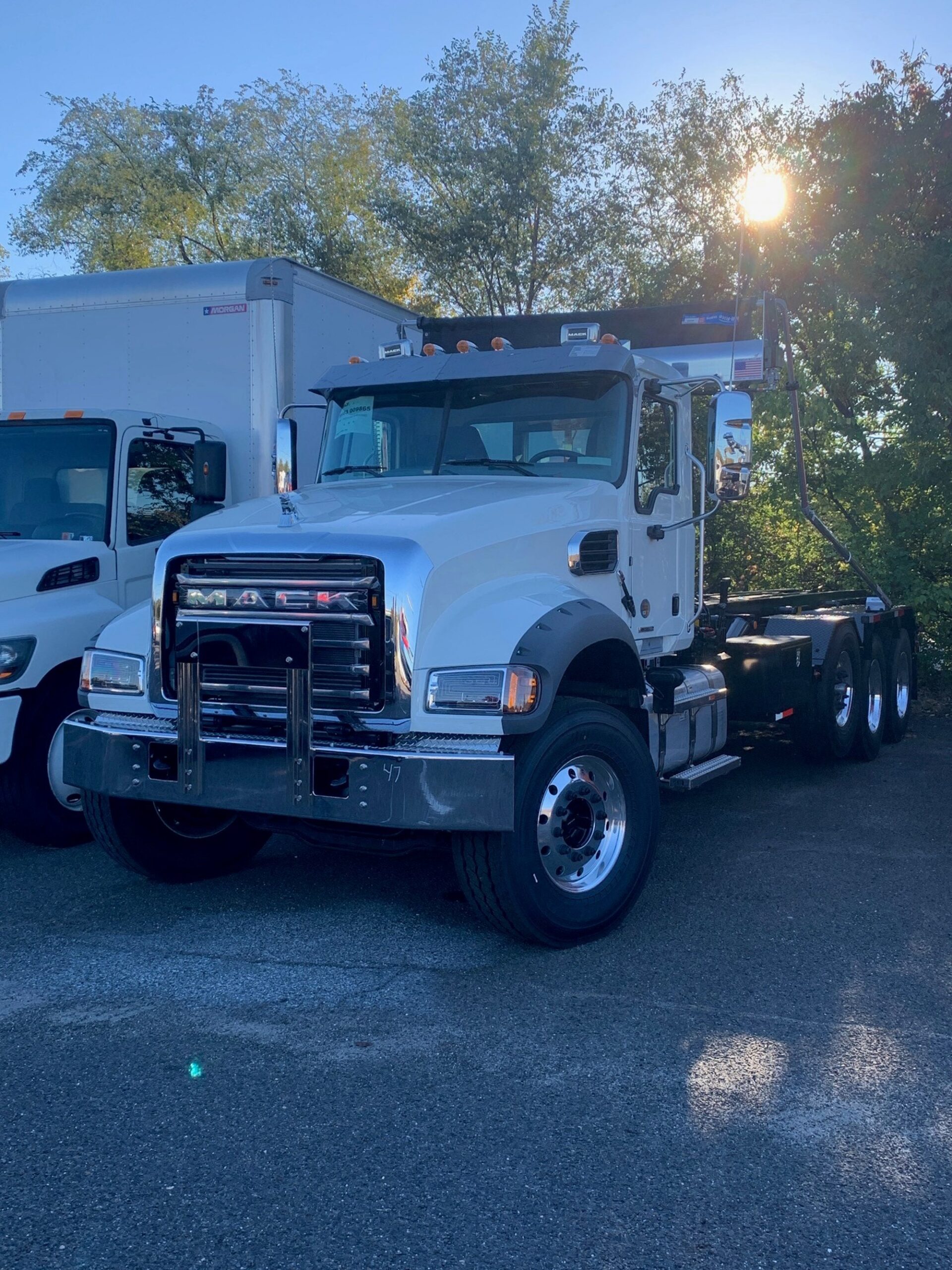 2027 MACK GR84F - image 1 of 4
