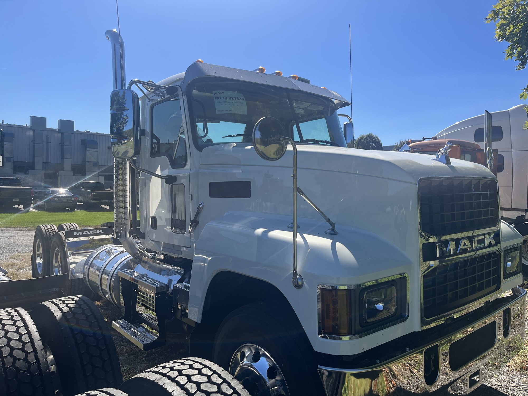 2027 Mack Pinnacle in Wrightsville, PA — photo 3