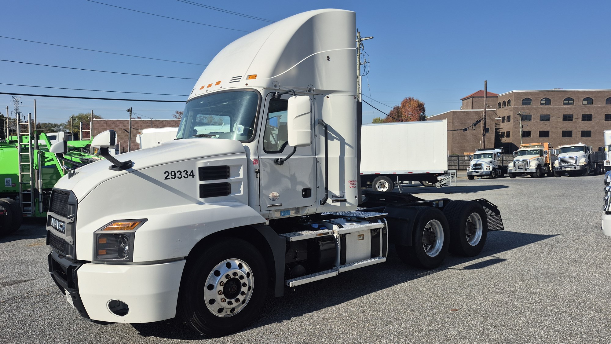 2019 MACK ANTHEM - image 1 of 6
