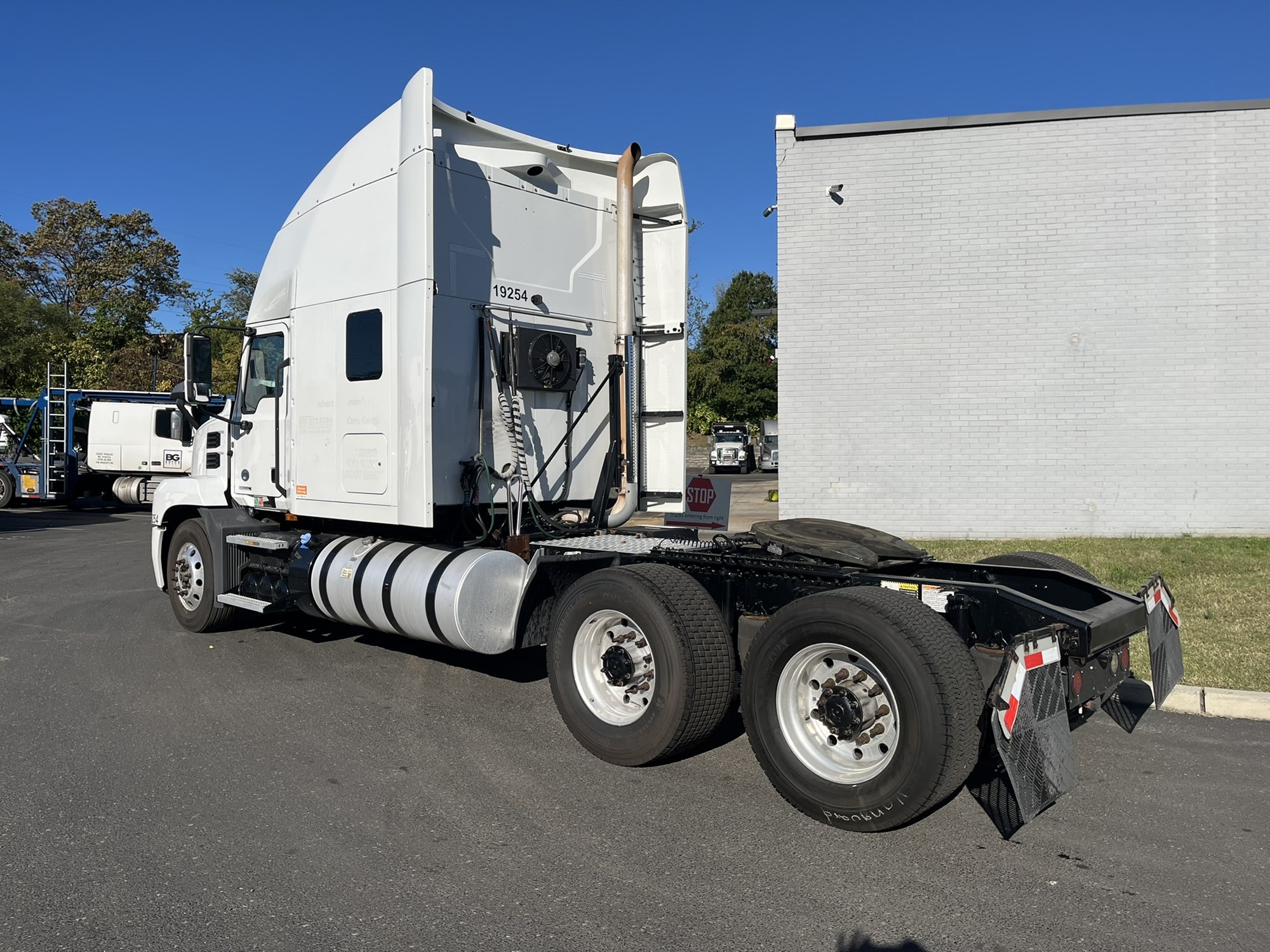2019 MACK ANTHEM - image 6 of 6