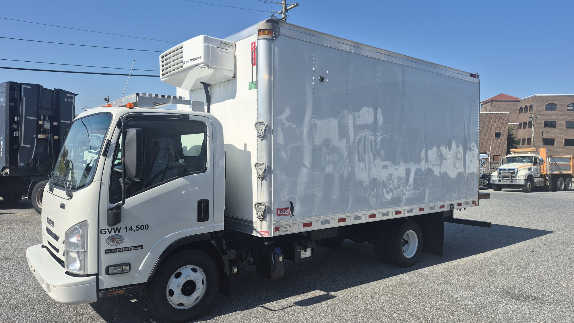 2022 ISUZU NPR - image 1 of 6