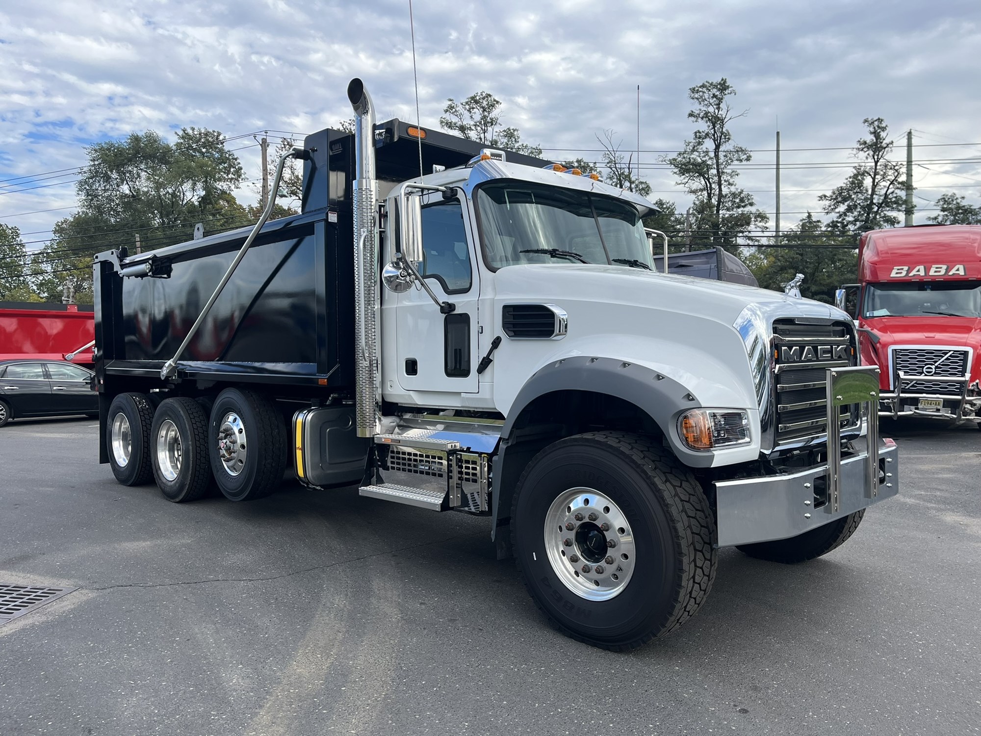 2026 MACK GRANITE - image 3 of 6
