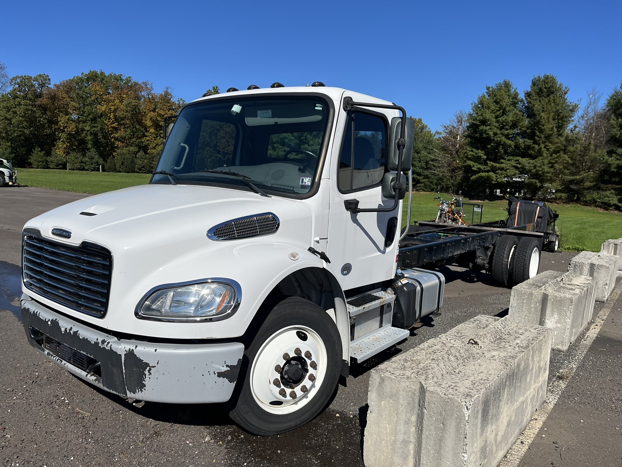 2020 FREIGHTLINER M2106 - image 1 of 6