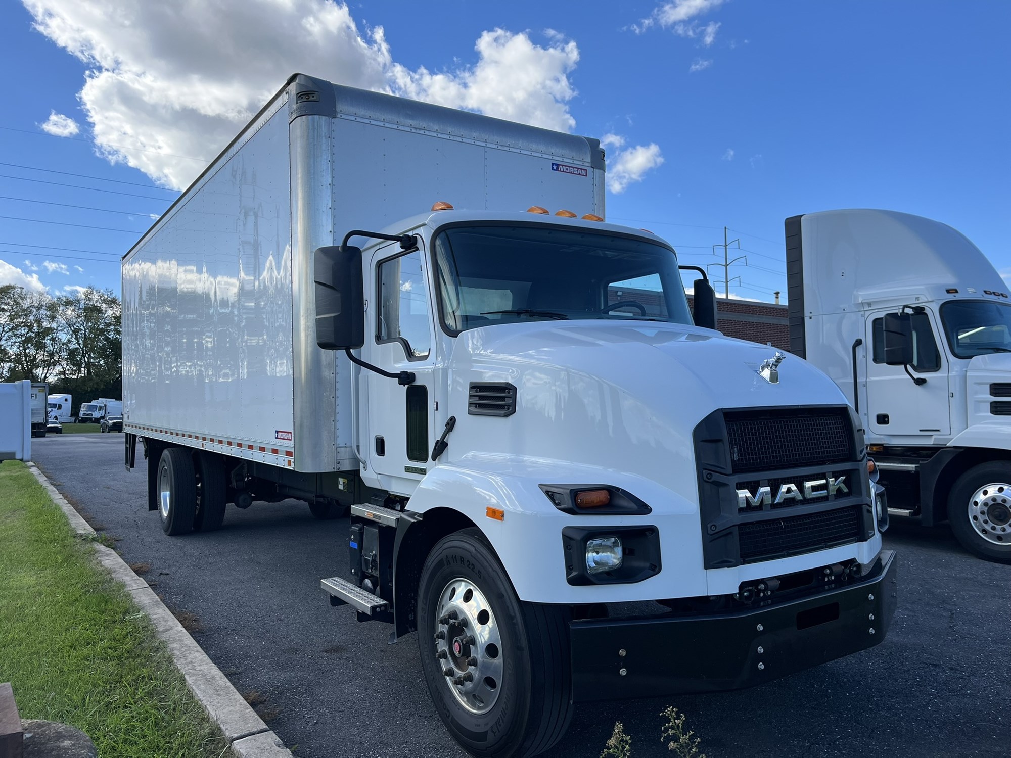 2024 Mack MD in Ephrata, PA — photo 3